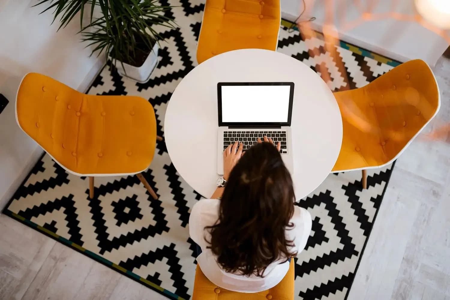 Einordnung von Entwicklungsprozessen im Leadership Development anhand konkreter Fallbeispiele